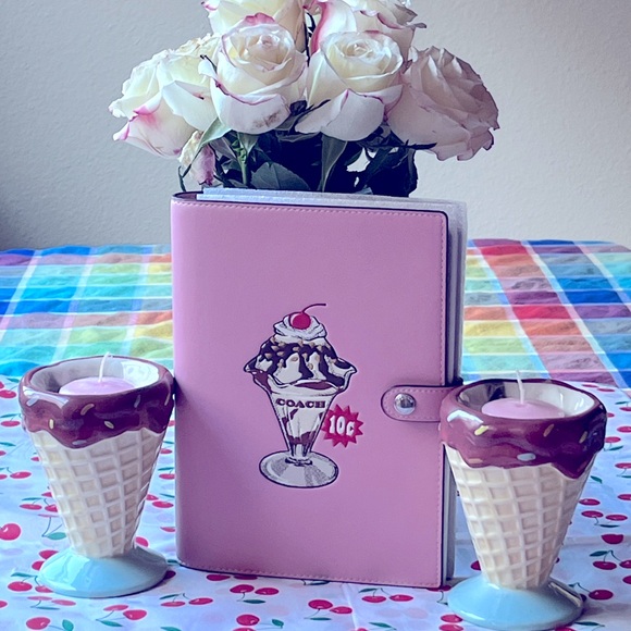 🍨🍒🍨 COACH NOTEBOOK WITH BOARDWALK GRAPHIC 🍨🍒🍨 NWT 🍨🍒🍨 - Picture 2 of 16